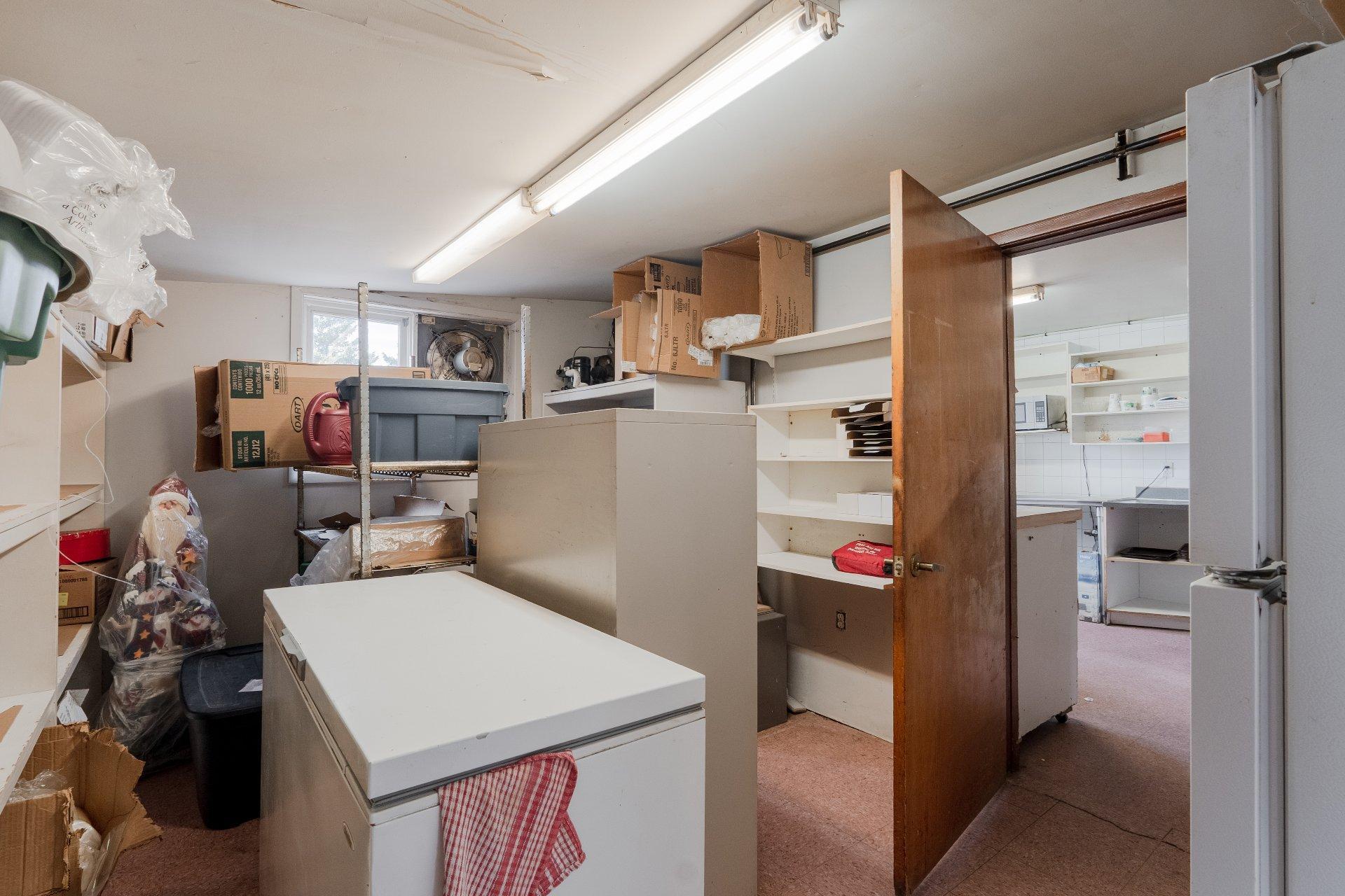 









6645


Route Louis-S.-St-Laurent

,
Compton,




QC
J0B1L0

