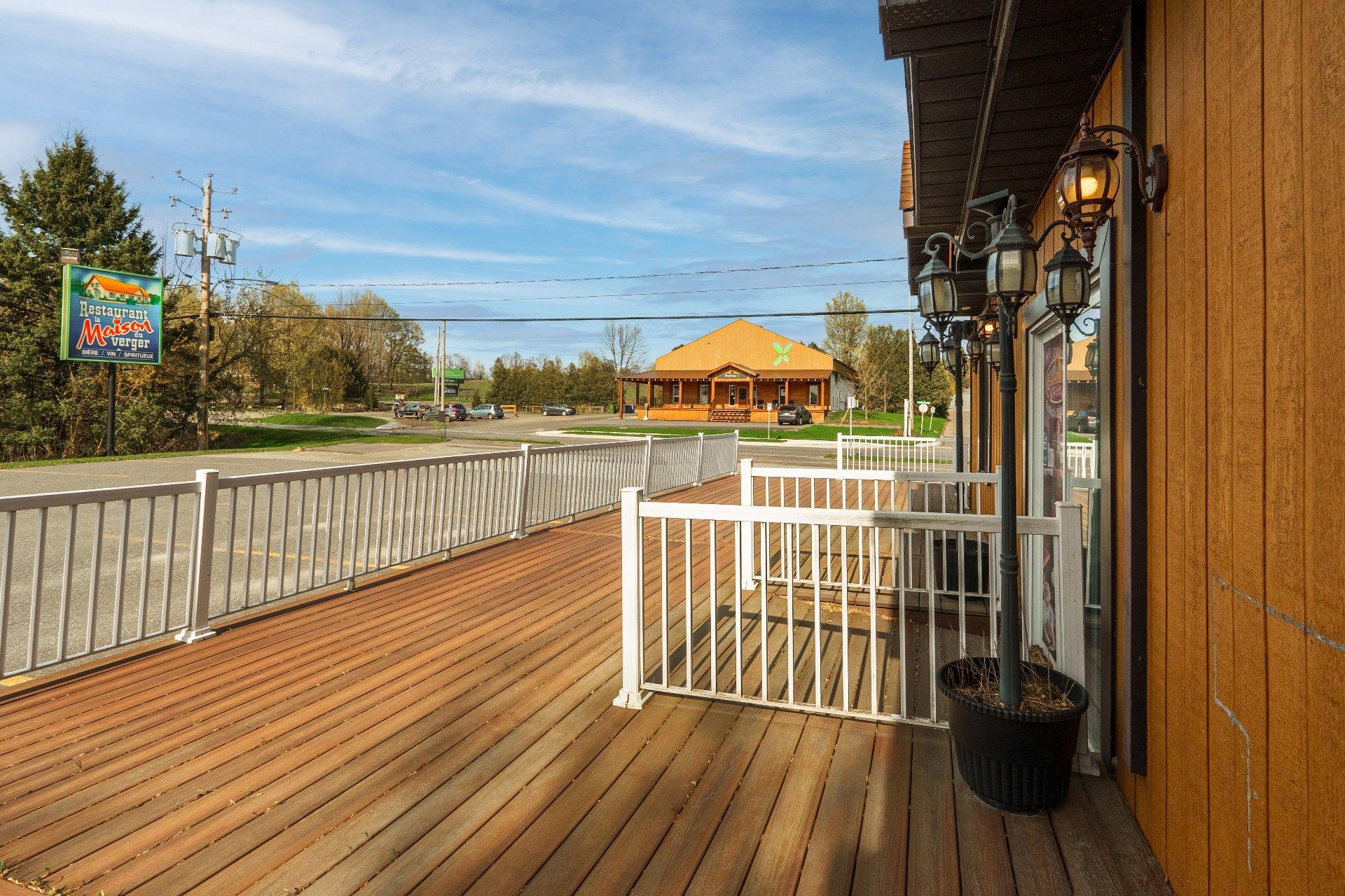 









6645


Route Louis-S.-St-Laurent

,
Compton,




QC
J0B1L0

