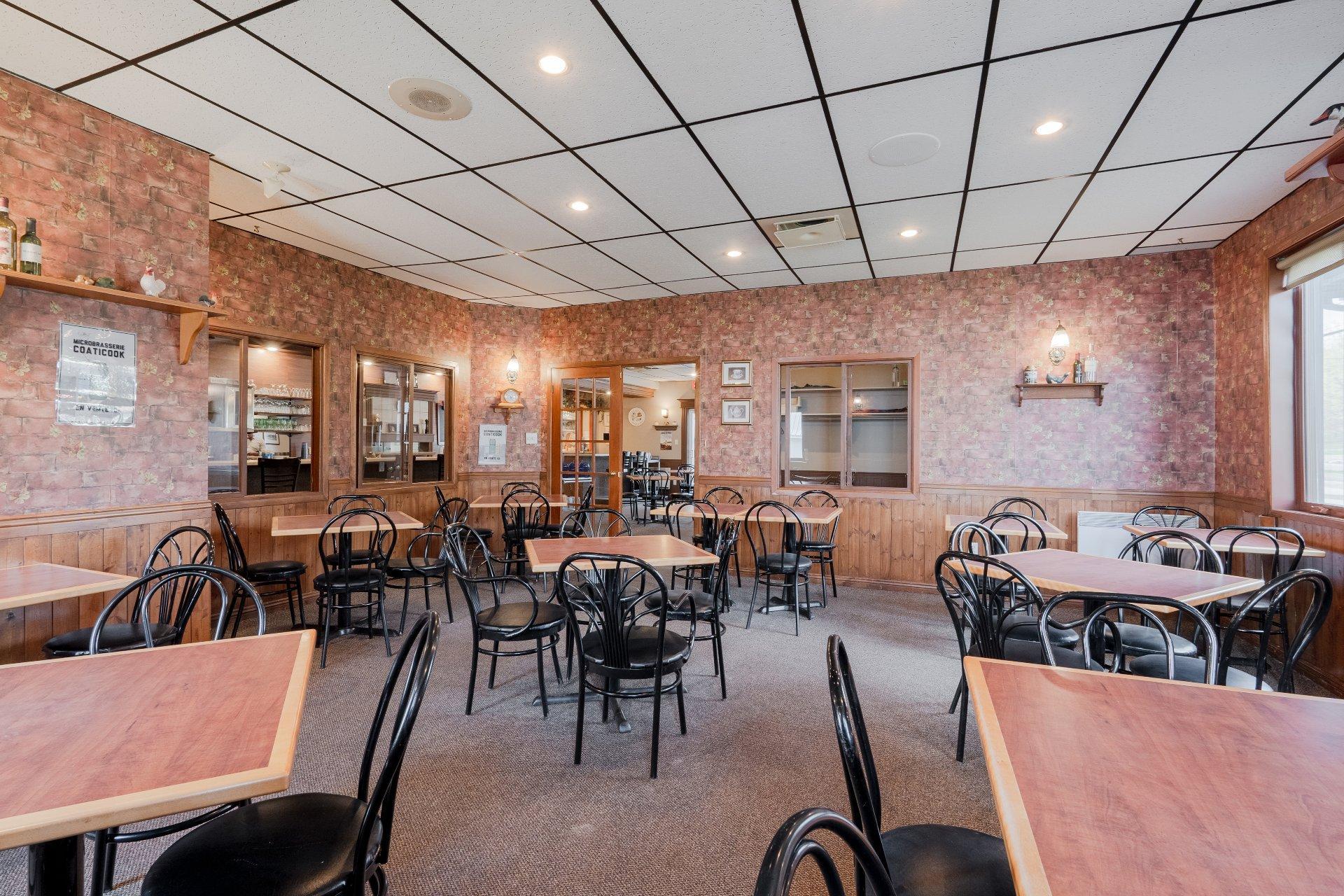 









6645


Route Louis-S.-St-Laurent

,
Compton,




QC
J0B1L0

