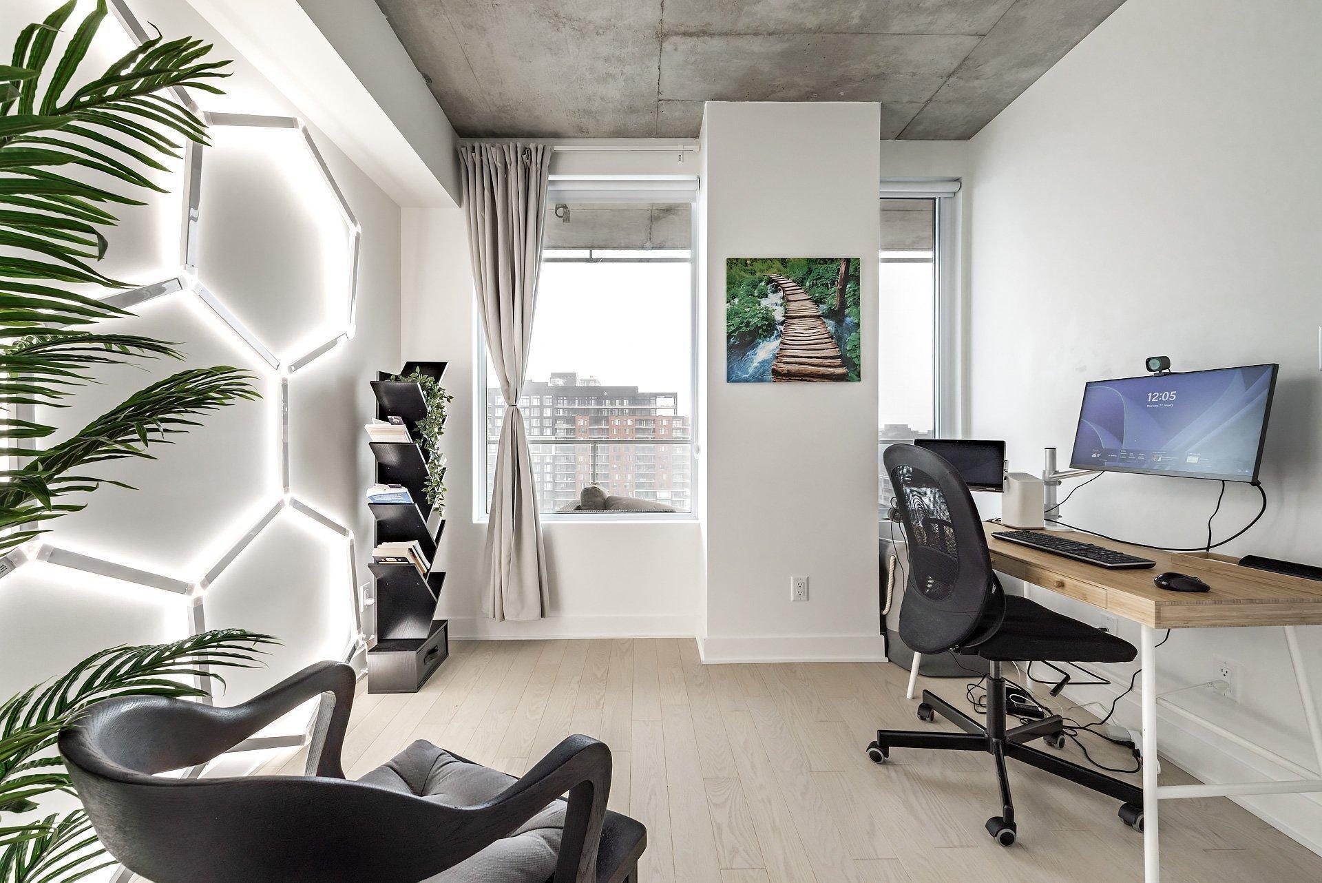 









60


Rue de l'Éclipse

, 1422,
Brossard,




QC
J4Z0T8

