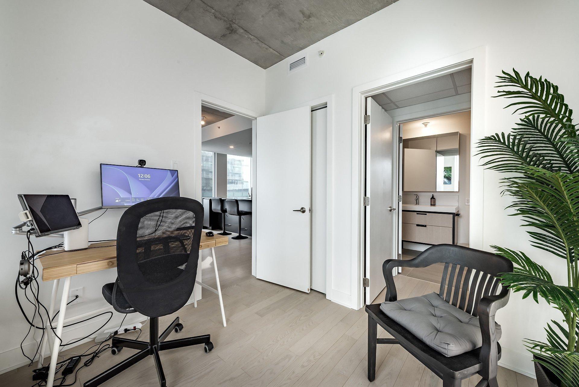 









60


Rue de l'Éclipse

, 1422,
Brossard,




QC
J4Z0T8

