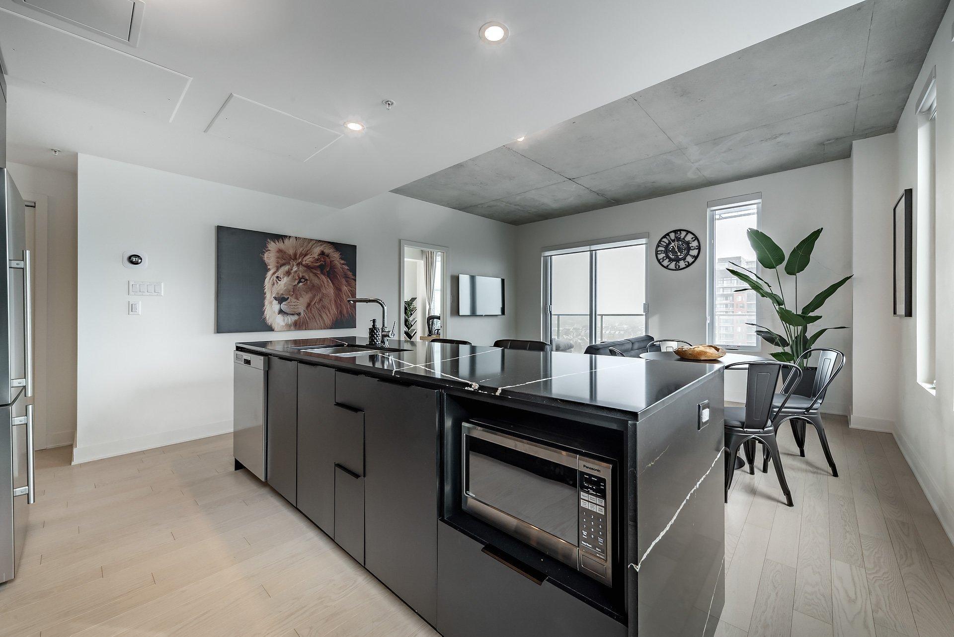









60


Rue de l'Éclipse

, 1422,
Brossard,




QC
J4Z0T8

