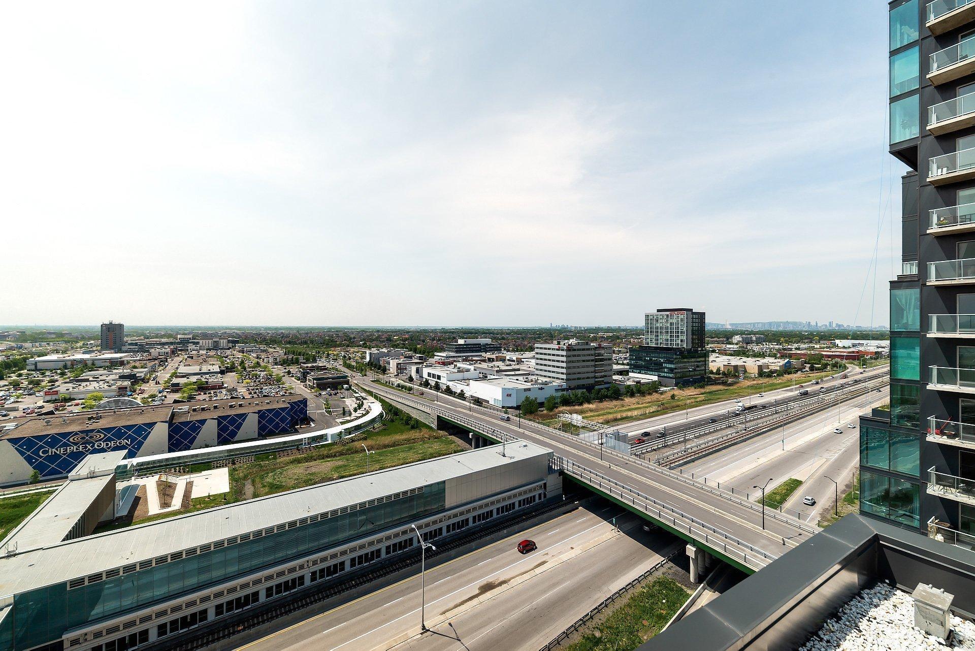









60


Rue de l'Éclipse

, 1422,
Brossard,




QC
J4Z0T8

