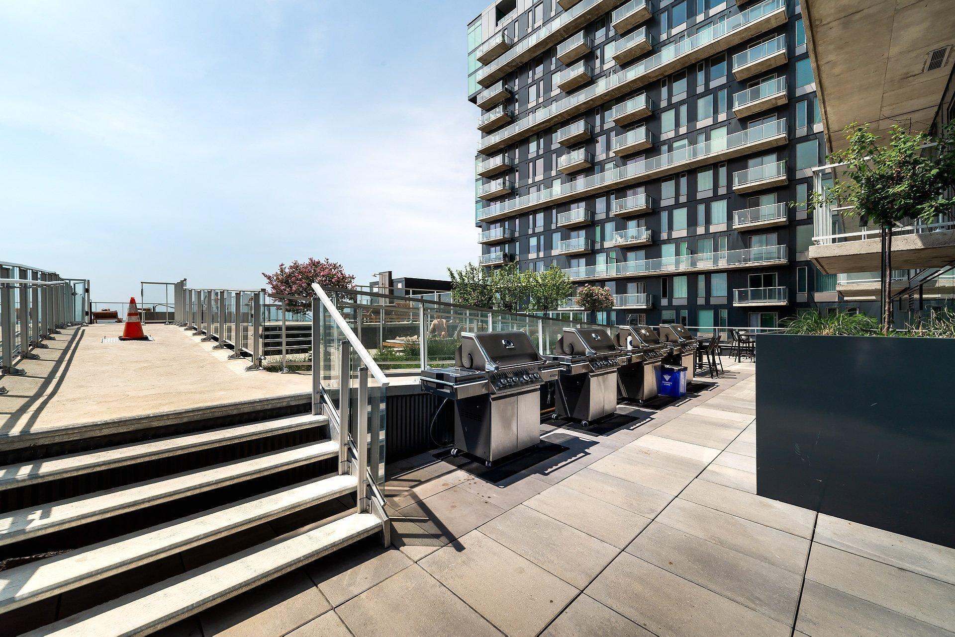 









60


Rue de l'Éclipse

, 1422,
Brossard,




QC
J4Z0T8

