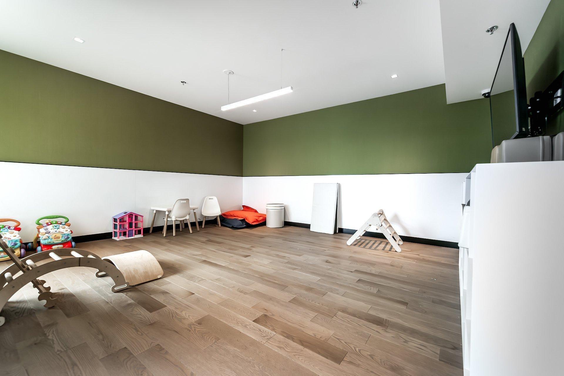









60


Rue de l'Éclipse

, 1422,
Brossard,




QC
J4Z0T8

