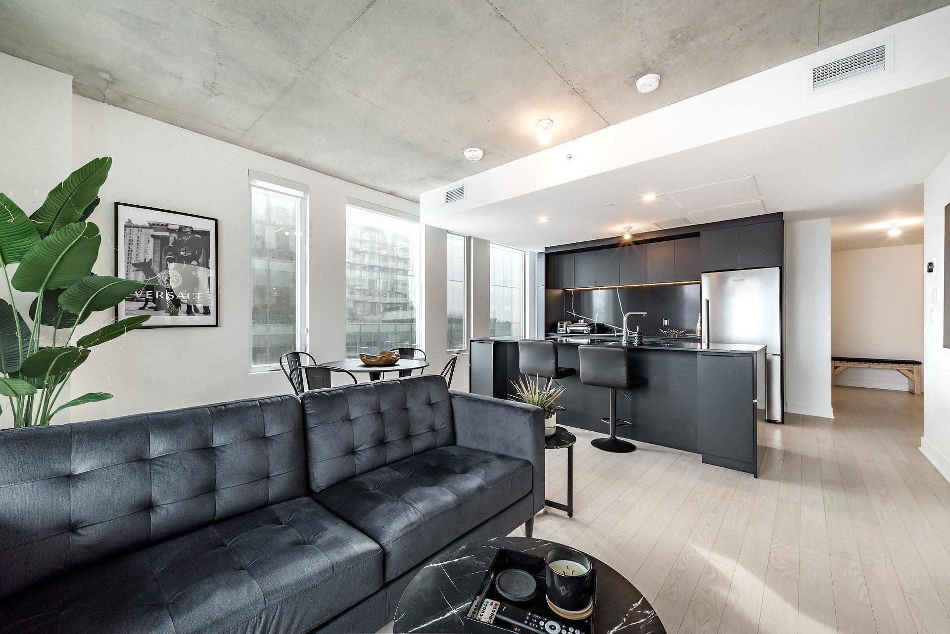 









60


Rue de l'Éclipse

, 1422,
Brossard,




QC
J4Z0T8

