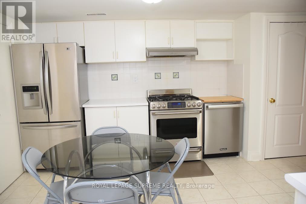 












BSMT - 6 BURKE STREET

,
Toronto,




Ontario
M2M1V2

