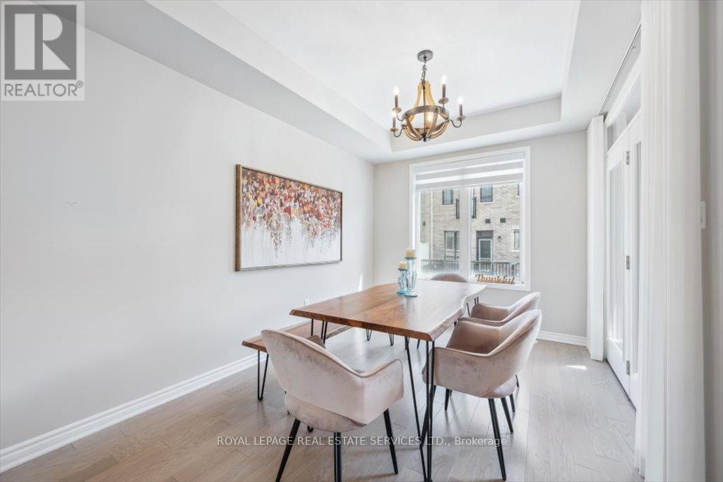 












3043 JOHN MCKAY BOULEVARD

,
Oakville,




Ontario
L6H4K5

