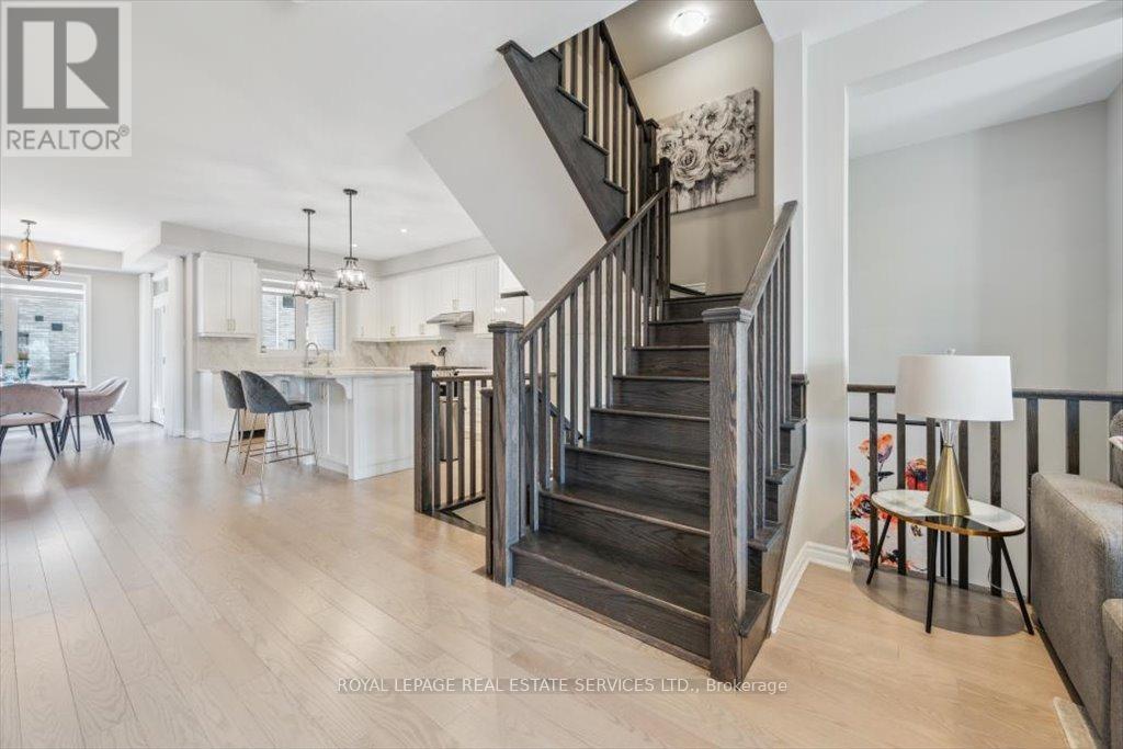 












3043 JOHN MCKAY BOULEVARD

,
Oakville,




Ontario
L6H4K5


