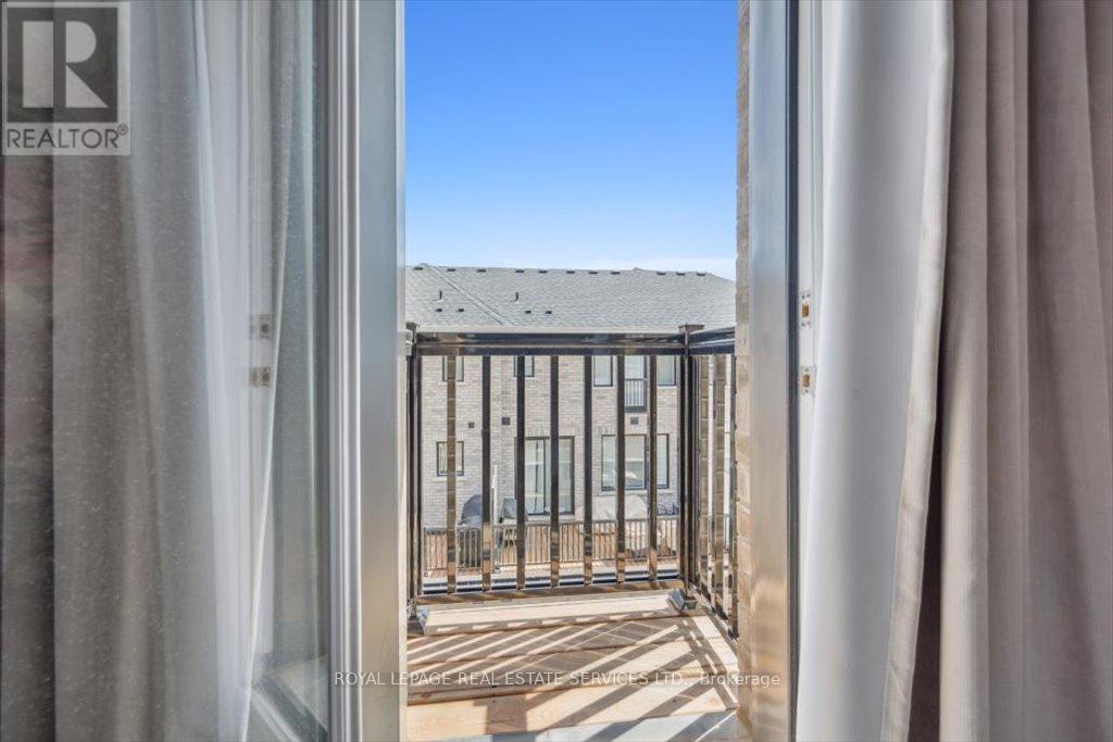 












3043 JOHN MCKAY BOULEVARD

,
Oakville,




Ontario
L6H4K5

