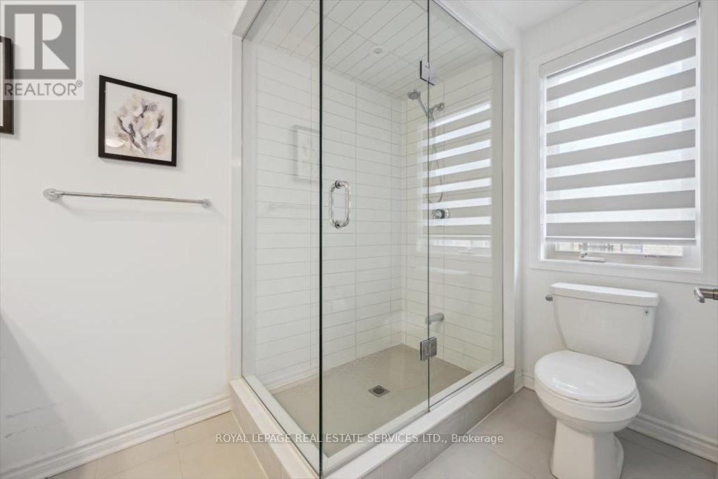 












3043 JOHN MCKAY BOULEVARD

,
Oakville,




Ontario
L6H4K5

