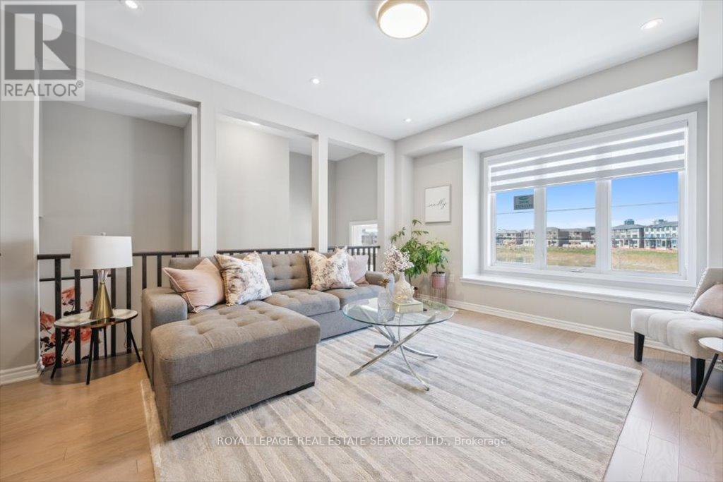 












3043 JOHN MCKAY BOULEVARD

,
Oakville,




Ontario
L6H4K5

