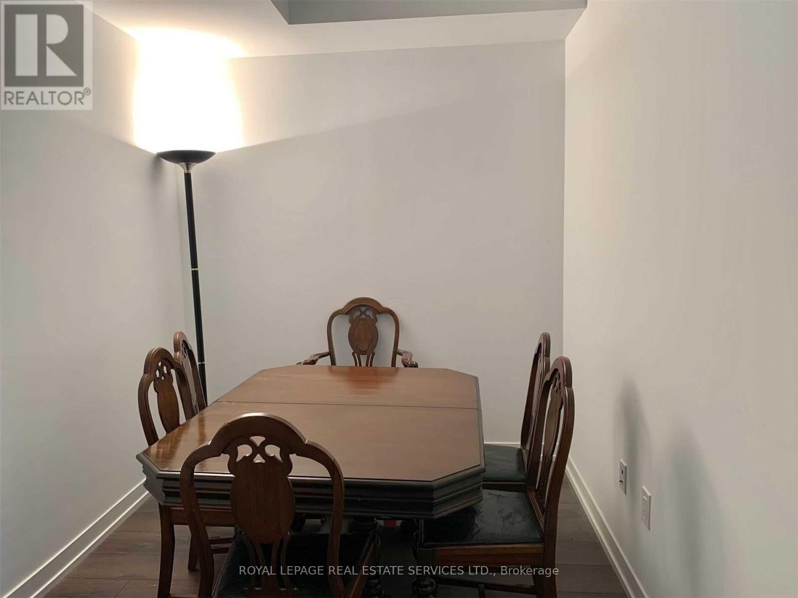 












1619 - 2520 EGLINTON AVENUE W

,
Mississauga,




Ontario
L5M0Y2

