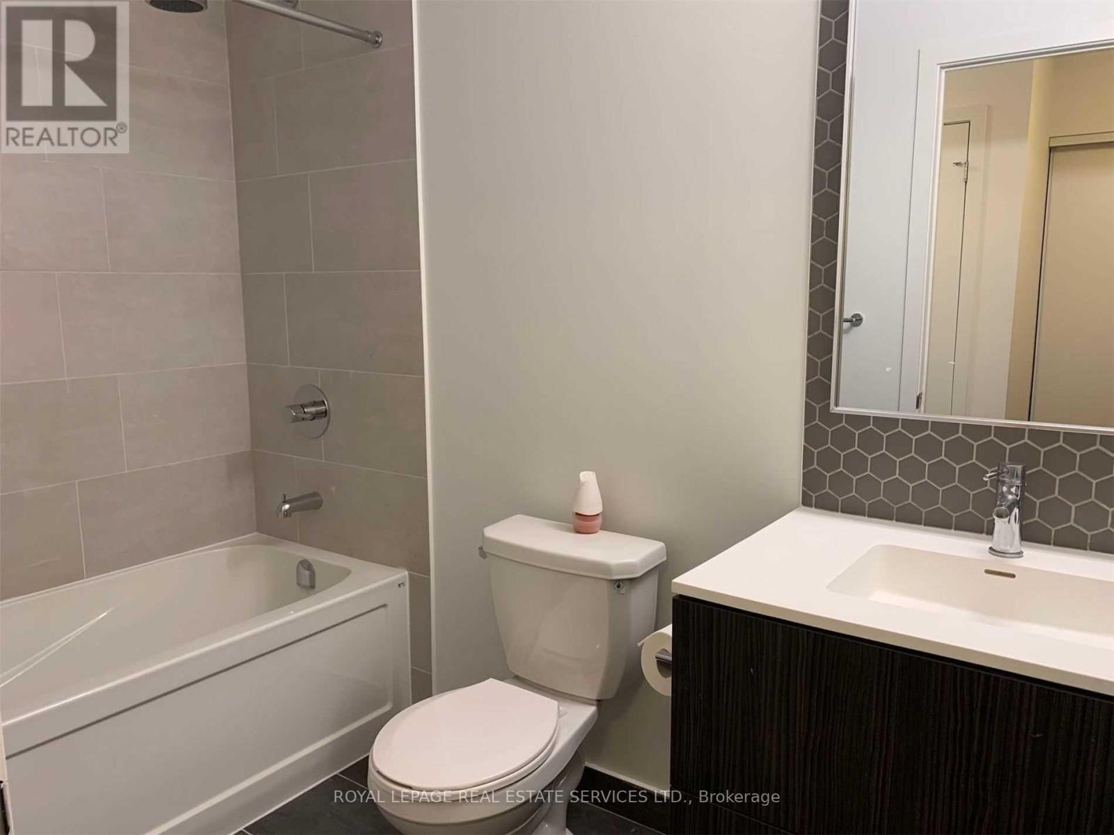 












1619 - 2520 EGLINTON AVENUE W

,
Mississauga,




Ontario
L5M0Y2

