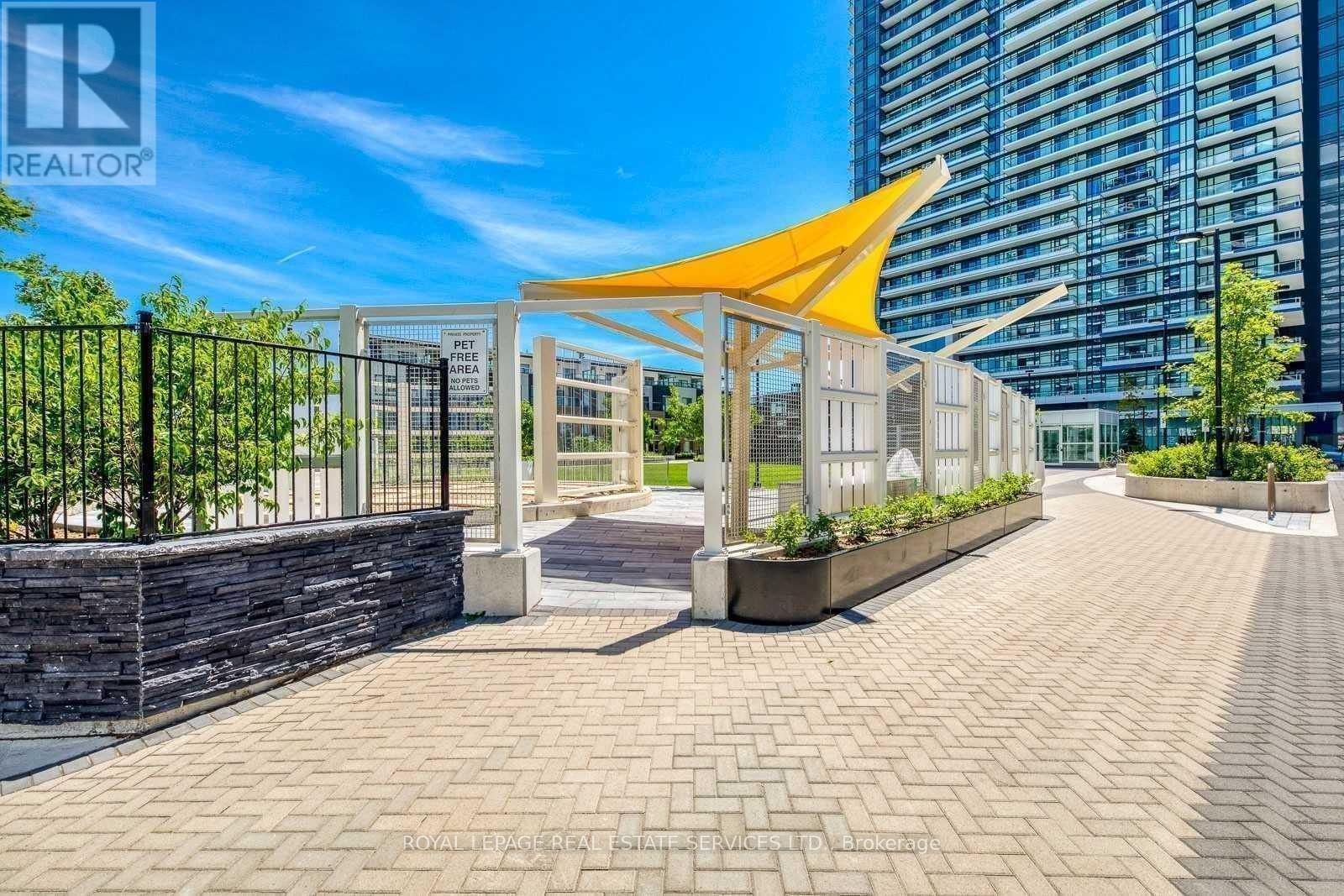 












1619 - 2520 EGLINTON AVENUE W

,
Mississauga,




Ontario
L5M0Y2

