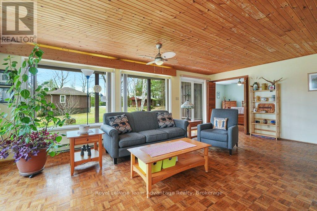 












11 BIRCH LANE

,
McDougall,




Ontario
P2A2W7

