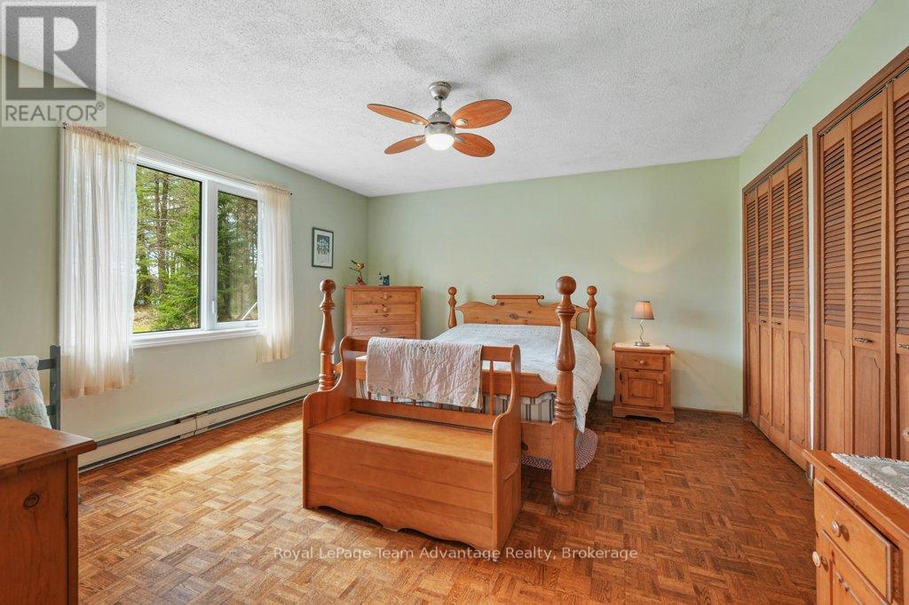 












11 BIRCH LANE

,
McDougall,




Ontario
P2A2W7

