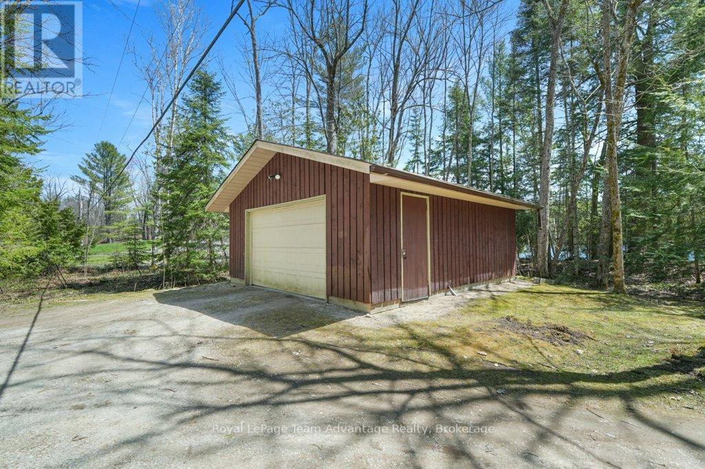 












11 BIRCH LANE

,
McDougall,




Ontario
P2A2W7

