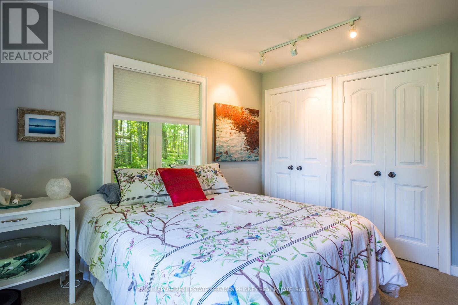 












4 FIRE ROUTE 103C ROAD

,
Trent Lakes,




Ontario
K0M1A0

