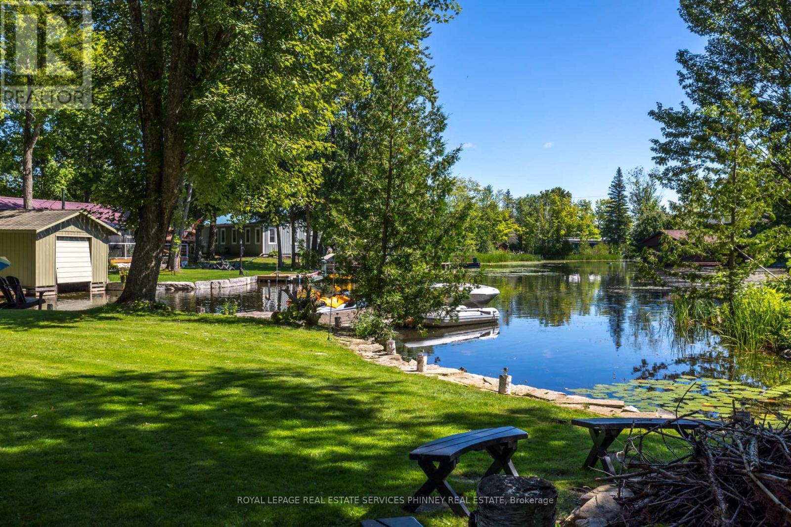 












4 FIRE ROUTE 103C ROAD

,
Trent Lakes,




Ontario
K0M1A0

