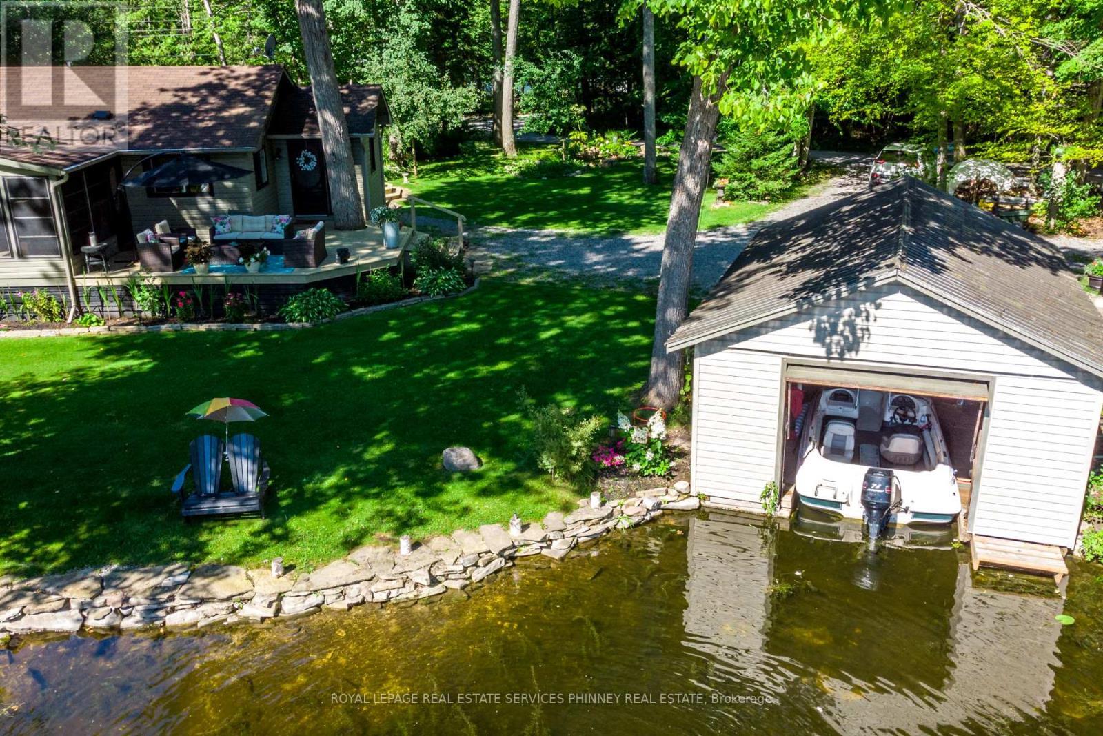 












4 FIRE ROUTE 103C ROAD

,
Trent Lakes,




Ontario
K0M1A0

