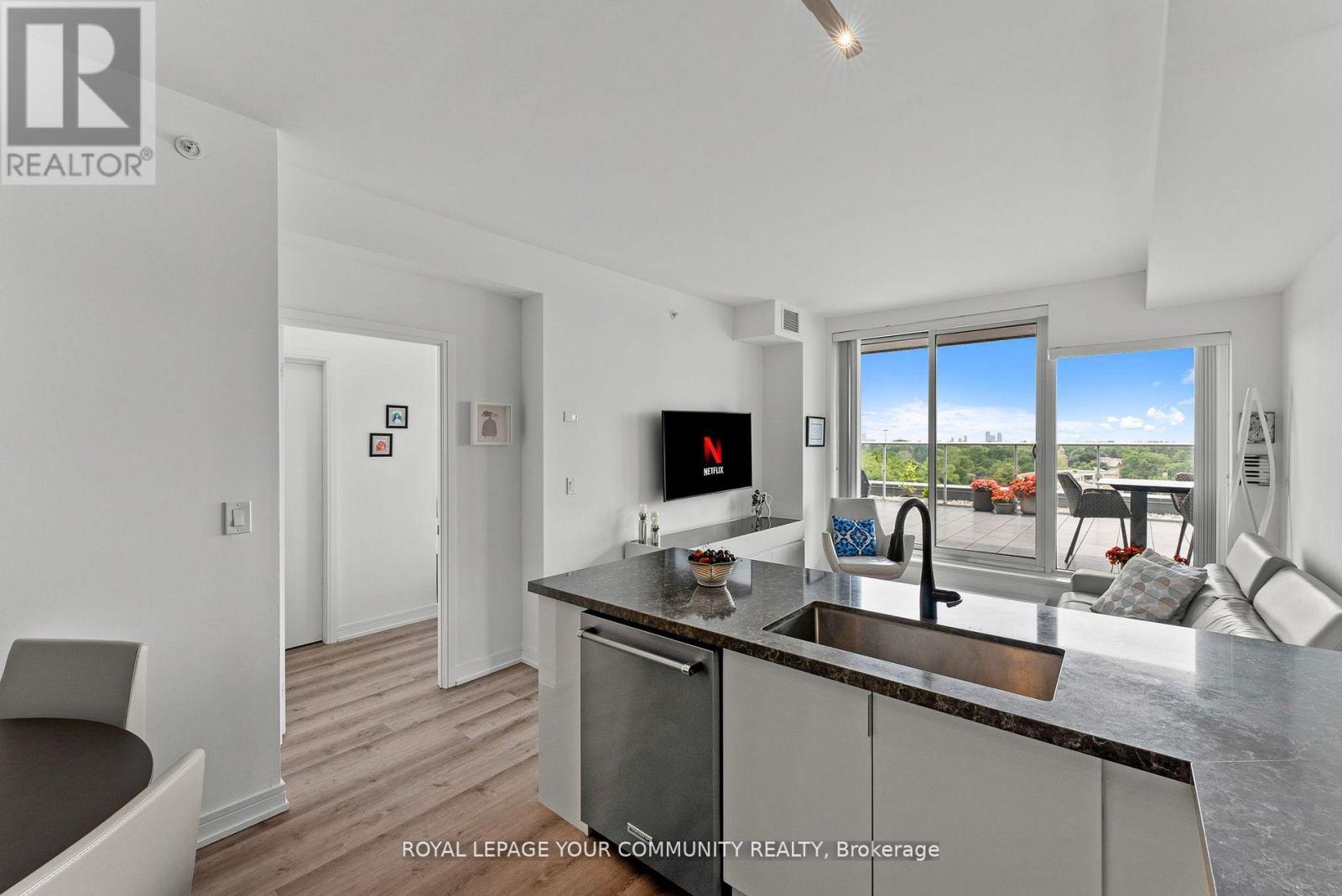 












TPH02 - 621 SHEPPARD AVENUE E

,
Toronto,




Ontario
M2K1B5

