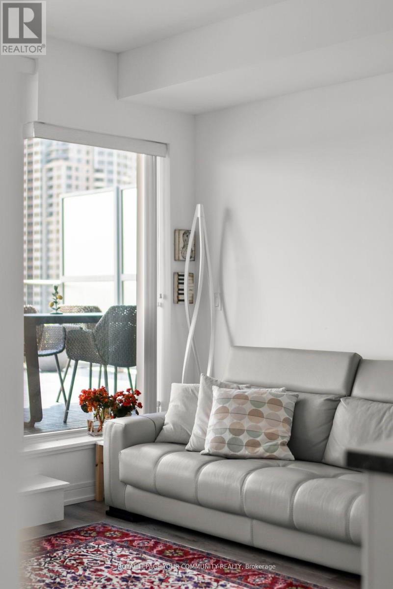 












TPH02 - 621 SHEPPARD AVENUE E

,
Toronto,




Ontario
M2K1B5

