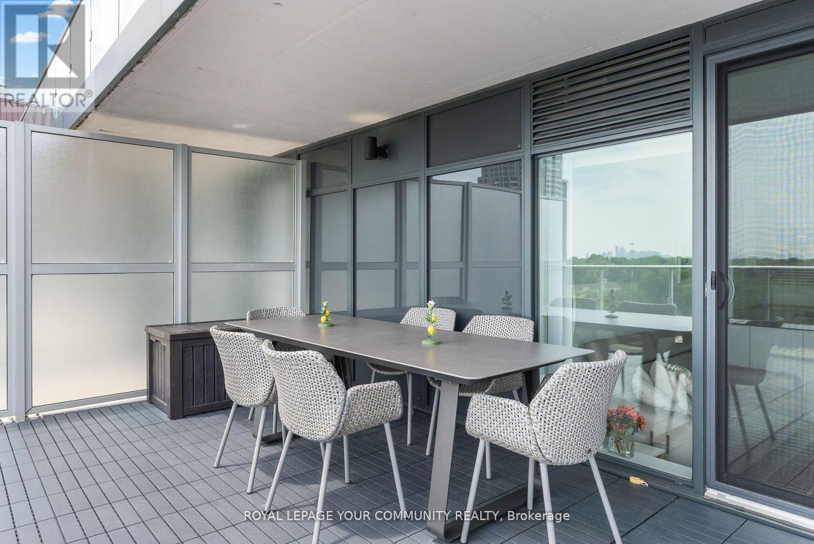 












TPH02 - 621 SHEPPARD AVENUE E

,
Toronto,




Ontario
M2K1B5

