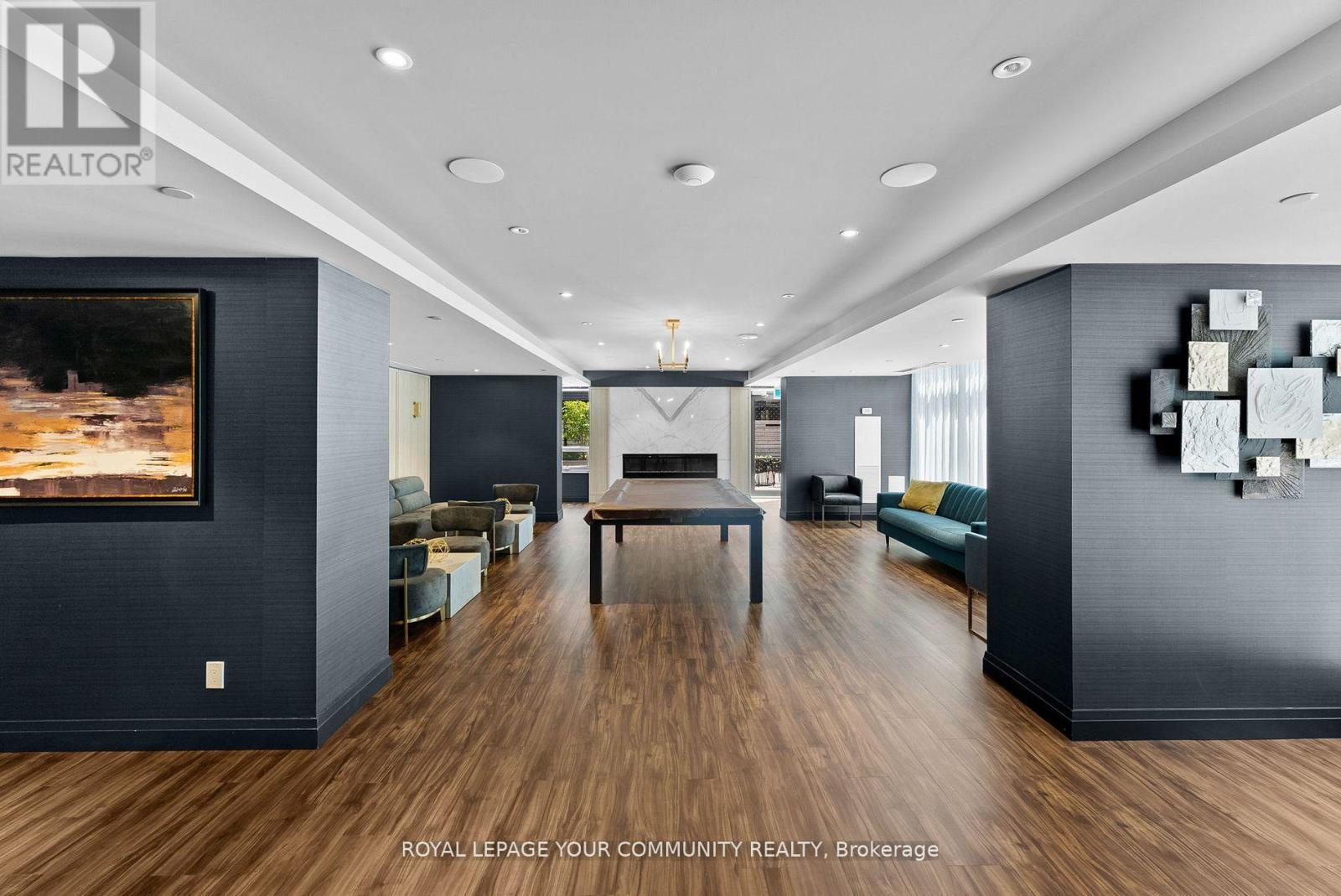 












TPH02 - 621 SHEPPARD AVENUE E

,
Toronto,




Ontario
M2K1B5


