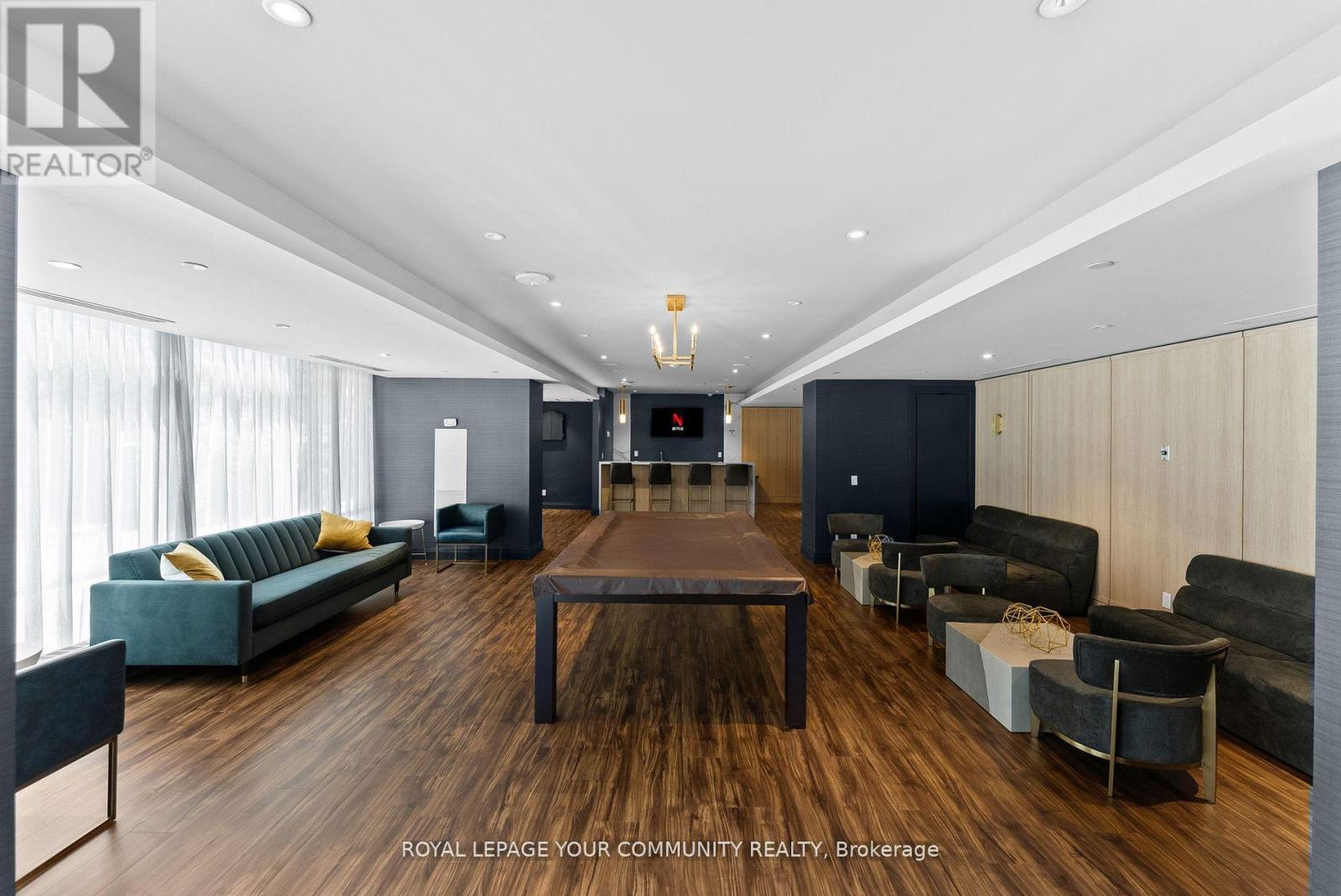 












TPH02 - 621 SHEPPARD AVENUE E

,
Toronto,




Ontario
M2K1B5

