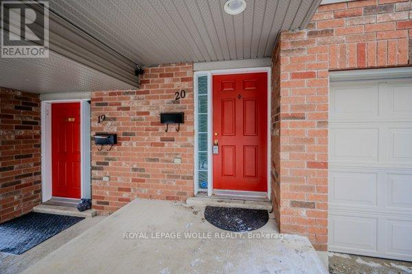 












20 - 120 DUDHOPE AVENUE

,
Cambridge,




Ontario
N1R4T7

