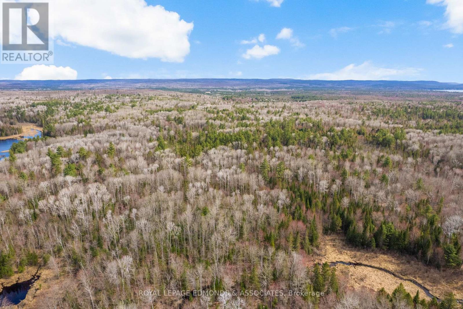 












0 DEER TRAIL ROAD

,
Killaloe, Hagarty and Richards,







Ontario
K0J2A0

