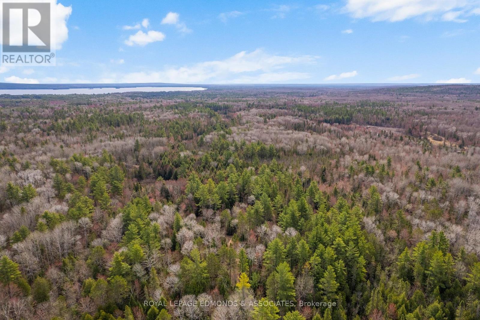 












0 DEER TRAIL ROAD

,
Killaloe, Hagarty and Richards,







Ontario
K0J2A0


