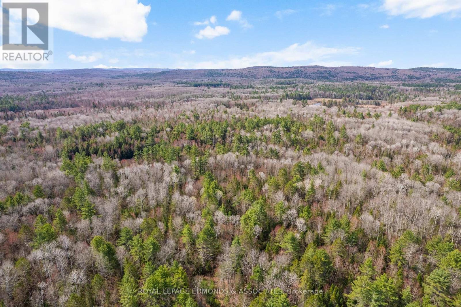 












0 DEER TRAIL ROAD

,
Killaloe, Hagarty and Richards,







Ontario
K0J2A0

