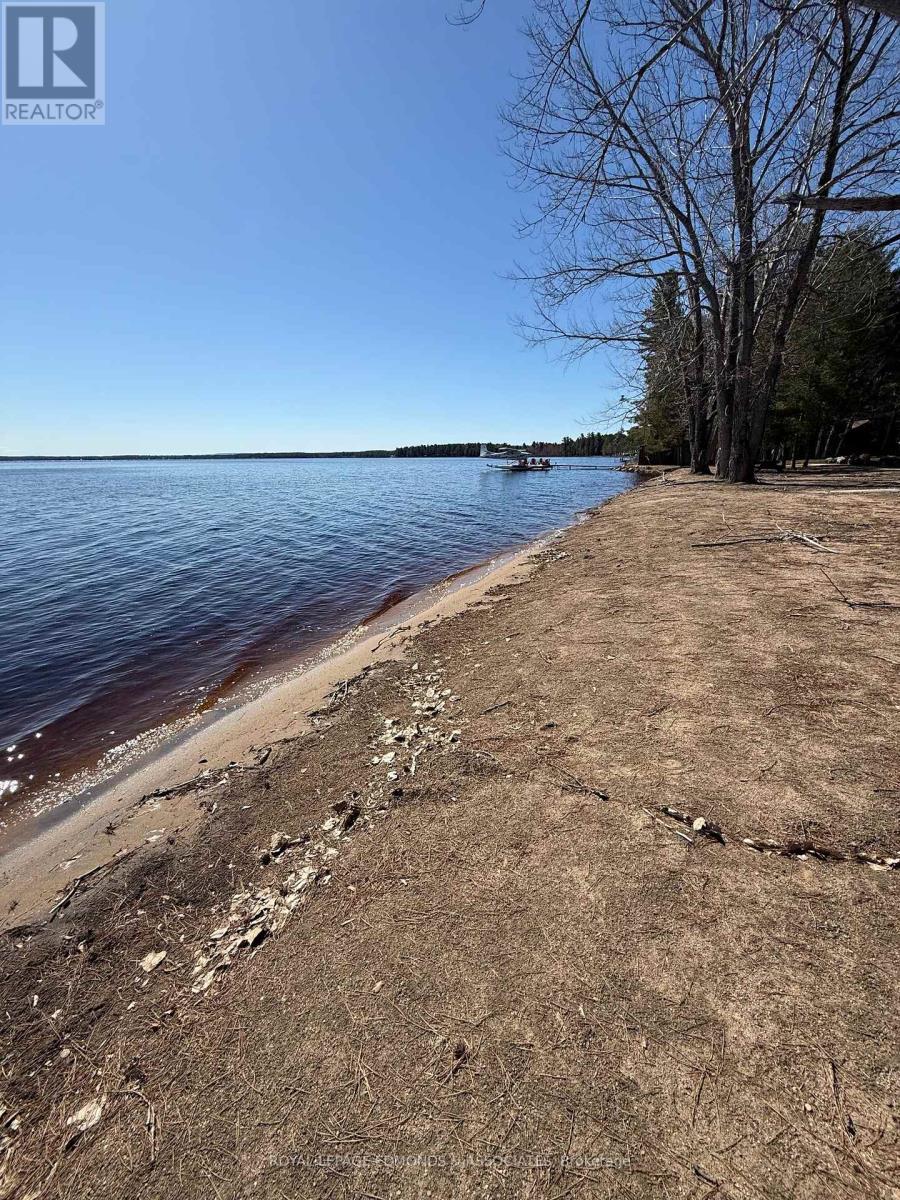 












0 DEER TRAIL ROAD

,
Killaloe, Hagarty and Richards,







Ontario
K0J2A0

