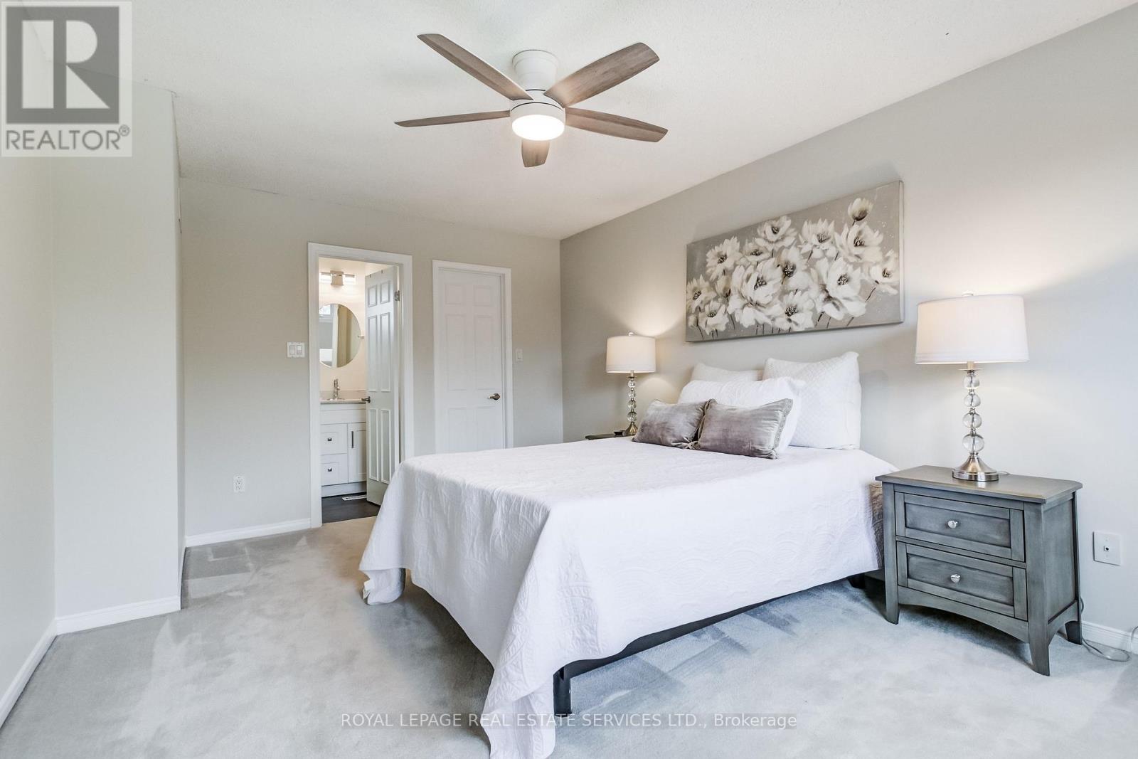 












1434 QUEENSBURY CRESCENT

,
Oakville,




Ontario
L6H4G8

