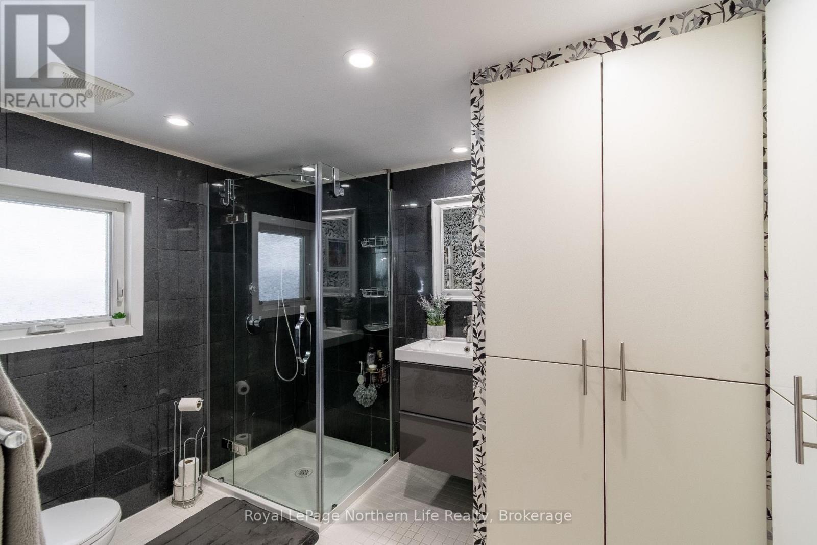 












187 B BOB SEGUIN DRIVE

,
Laurentian Hills,




Ontario
K0J1J0

