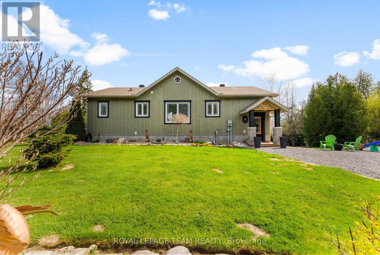 












4372 RIVER ROAD

,
Horton,




Ontario
K7V3Z8

