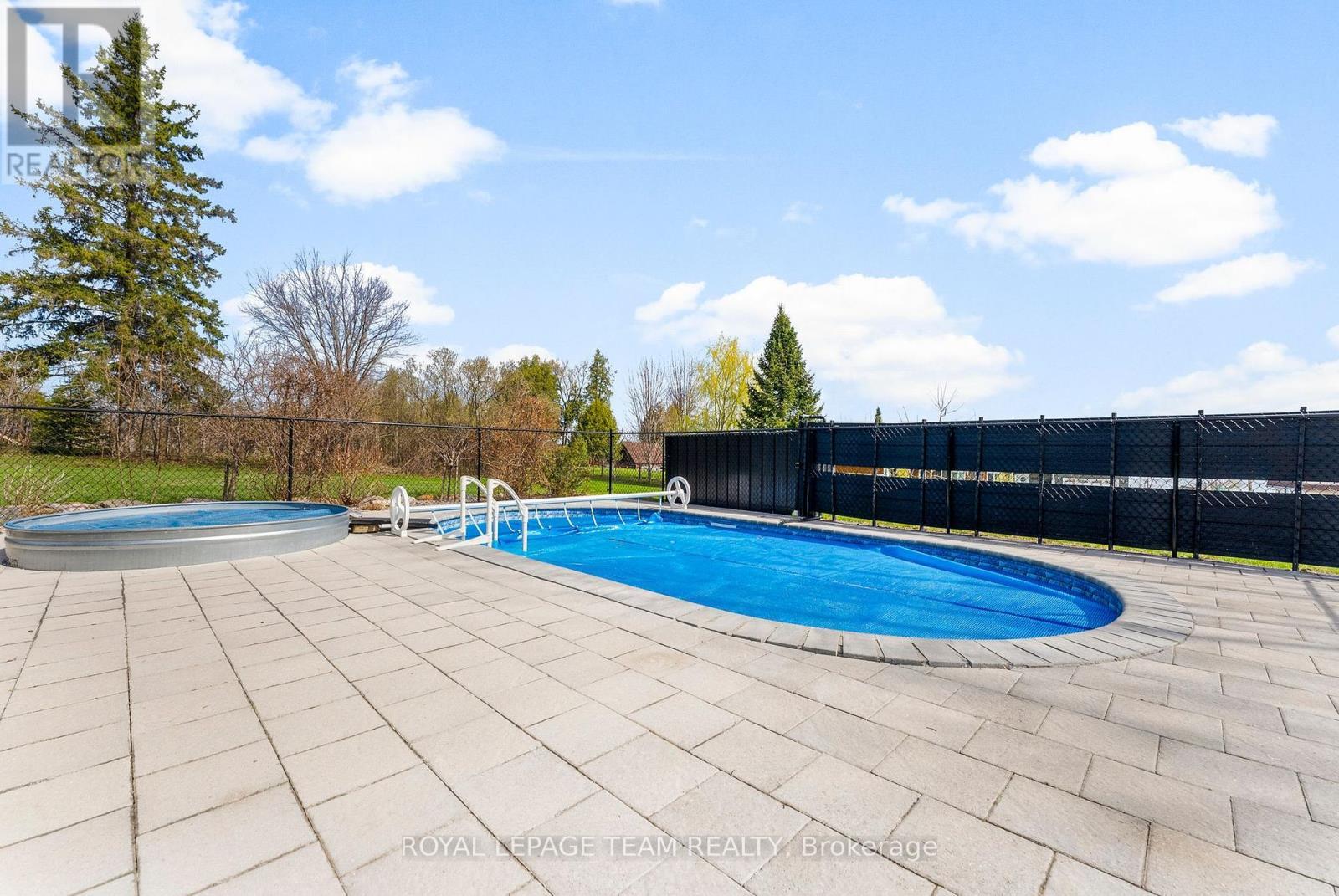 












4372 RIVER ROAD

,
Horton,




Ontario
K7V3Z8

