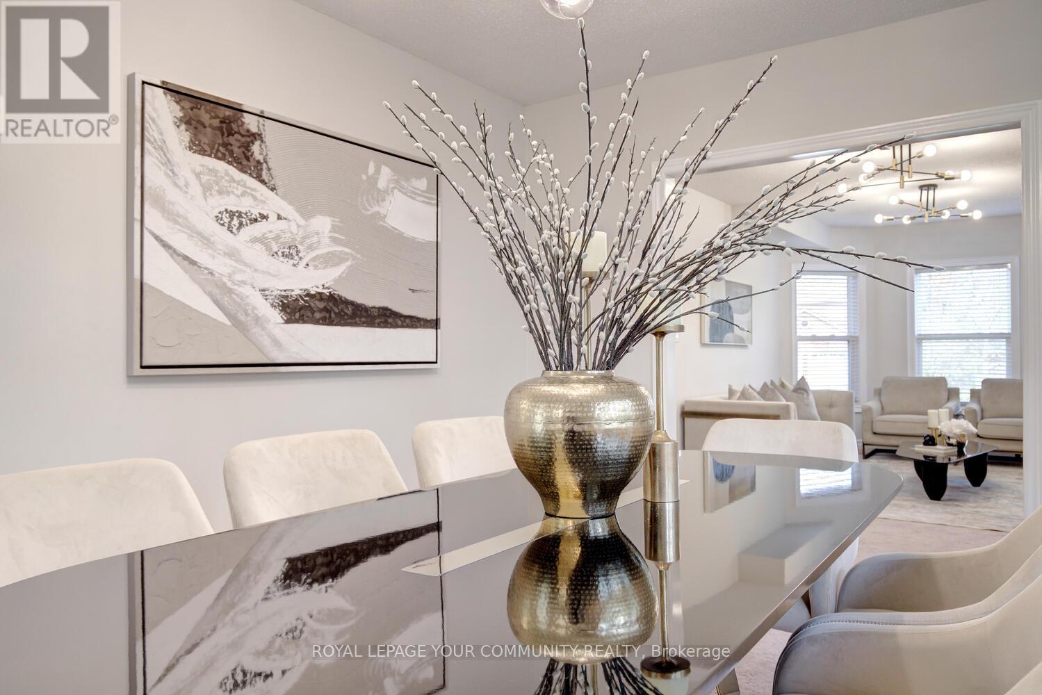 












14 HART STREET

,
Richmond Hill,




Ontario
L4C8X2

