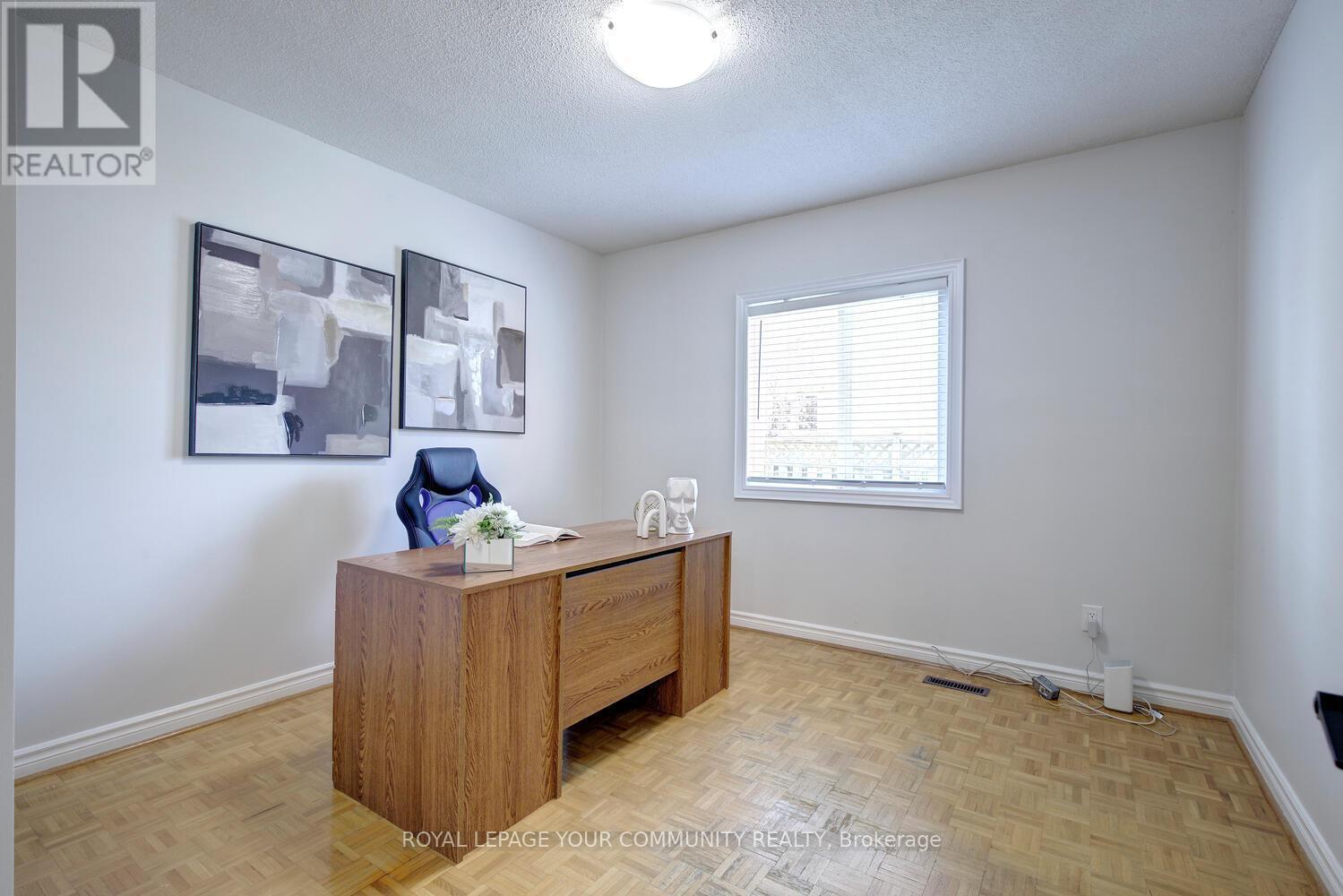












14 HART STREET

,
Richmond Hill,




Ontario
L4C8X2

