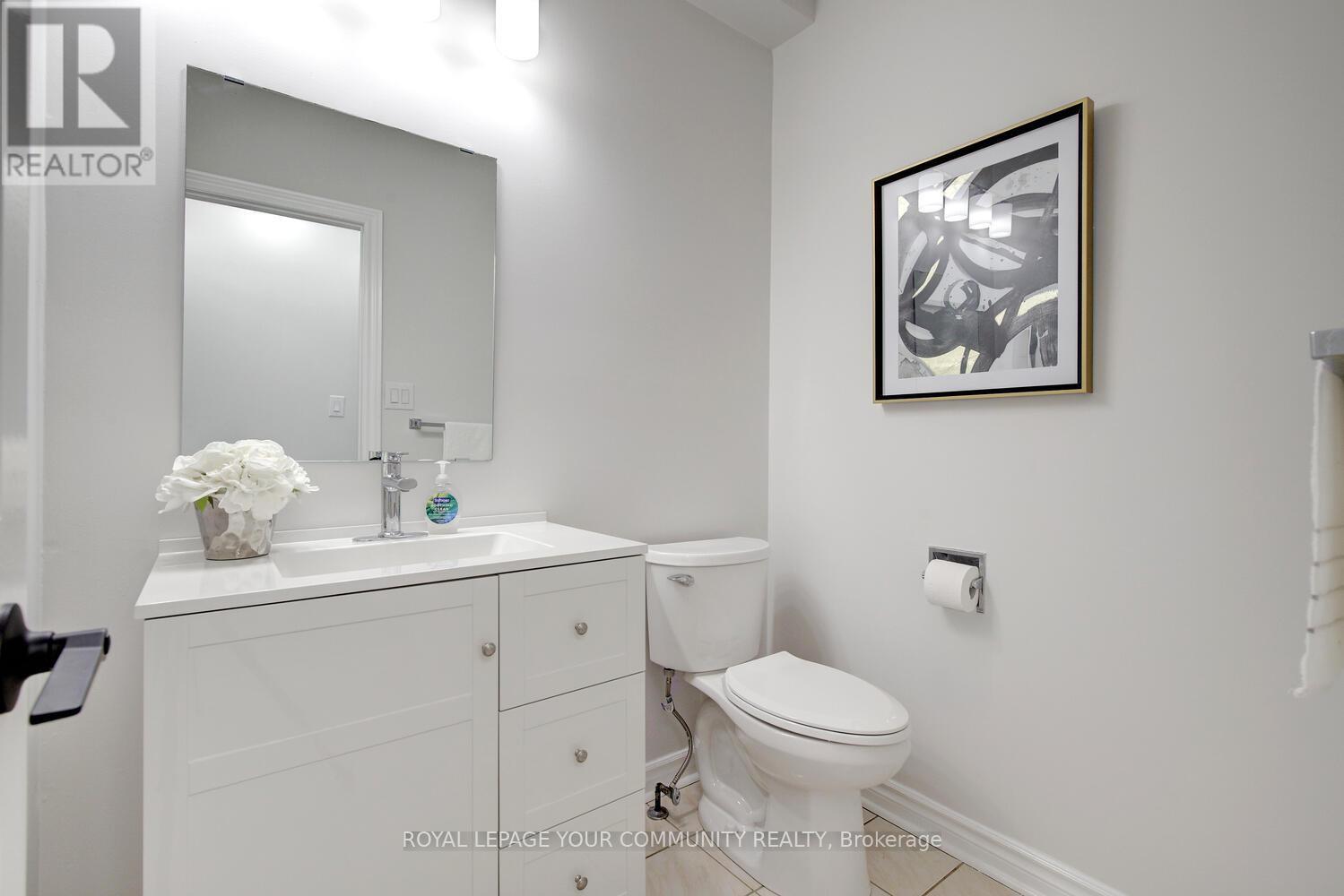 












14 HART STREET

,
Richmond Hill,




Ontario
L4C8X2

