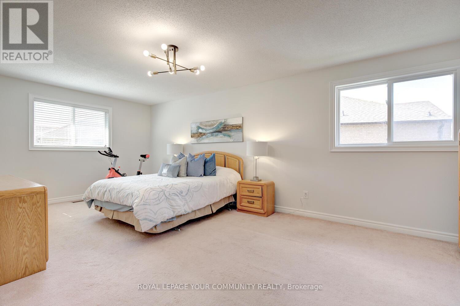 












14 HART STREET

,
Richmond Hill,




Ontario
L4C8X2

