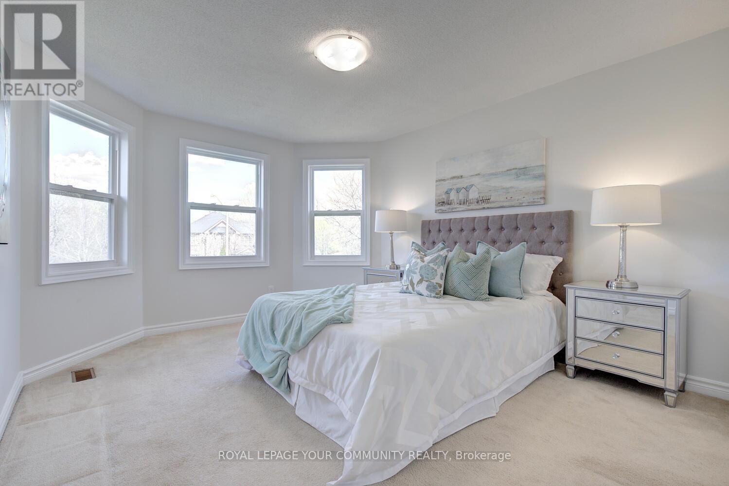 












14 HART STREET

,
Richmond Hill,




Ontario
L4C8X2

