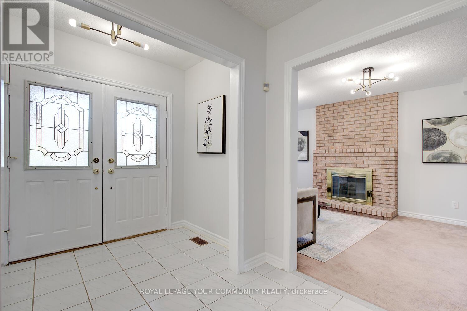 












14 HART STREET

,
Richmond Hill,




Ontario
L4C8X2

