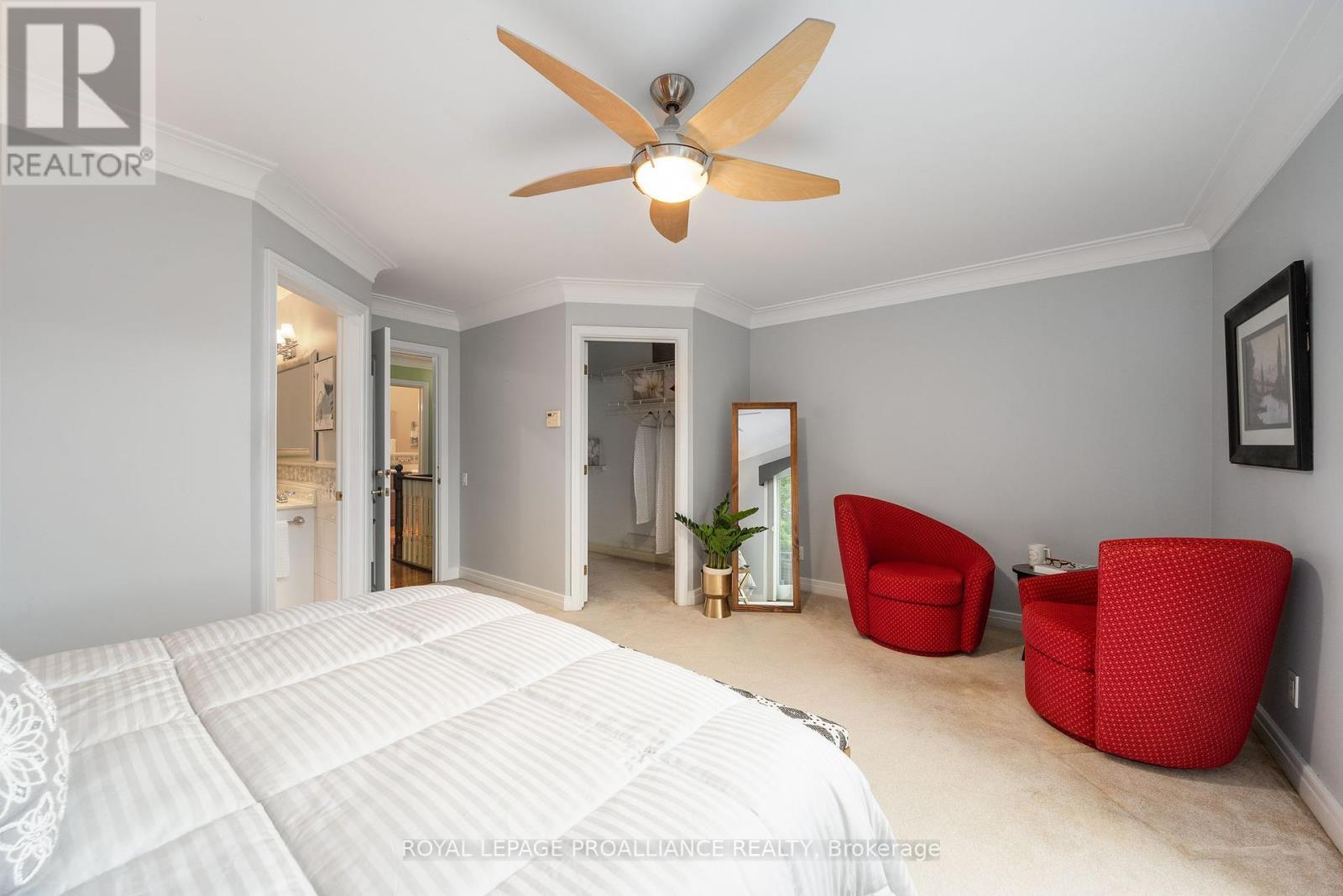 












71 OAK RIDGE BOULEVARD

,
Belleville (Belleville Ward),




Ontario
K8N5W3

