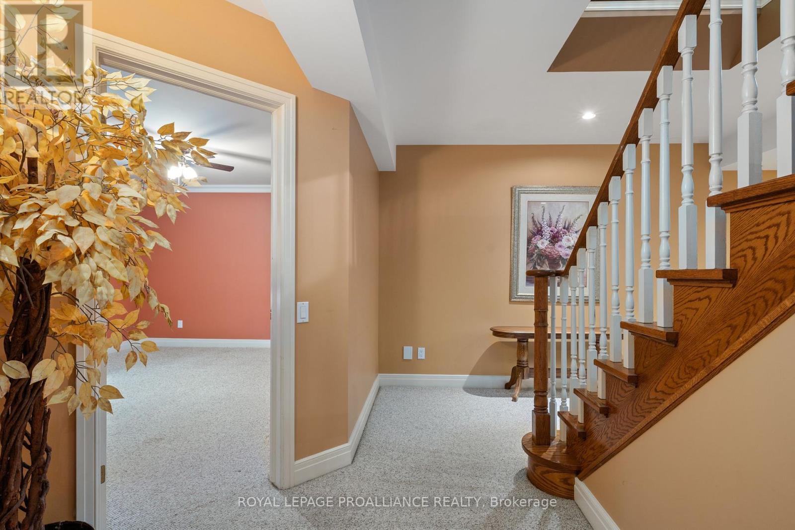 












71 OAK RIDGE BOULEVARD

,
Belleville (Belleville Ward),




Ontario
K8N5W3

