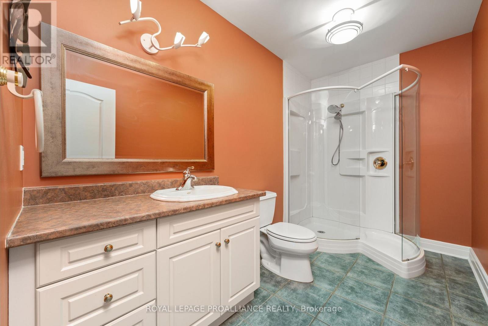 












71 OAK RIDGE BOULEVARD

,
Belleville (Belleville Ward),




Ontario
K8N5W3

