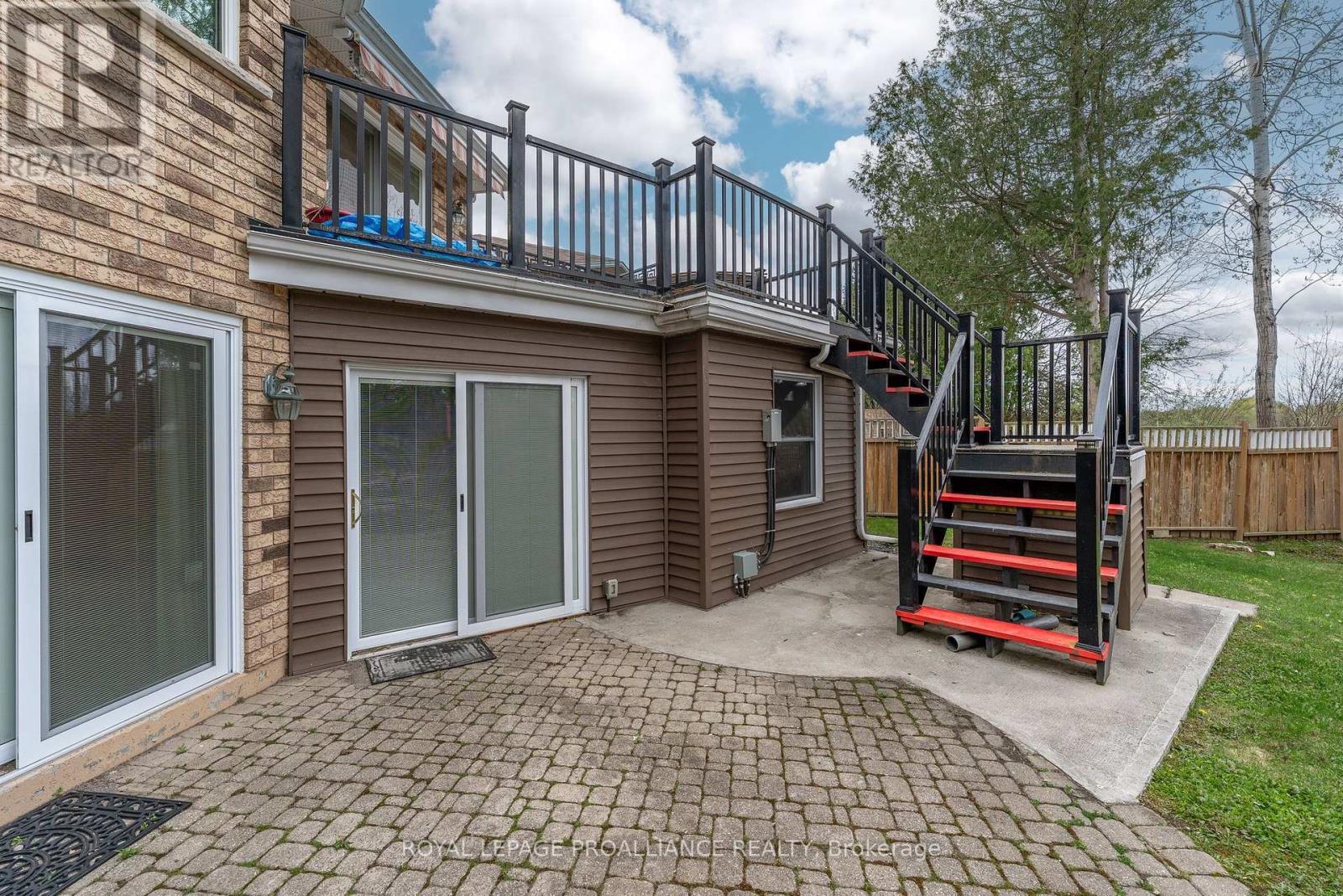 












71 OAK RIDGE BOULEVARD

,
Belleville (Belleville Ward),




Ontario
K8N5W3

