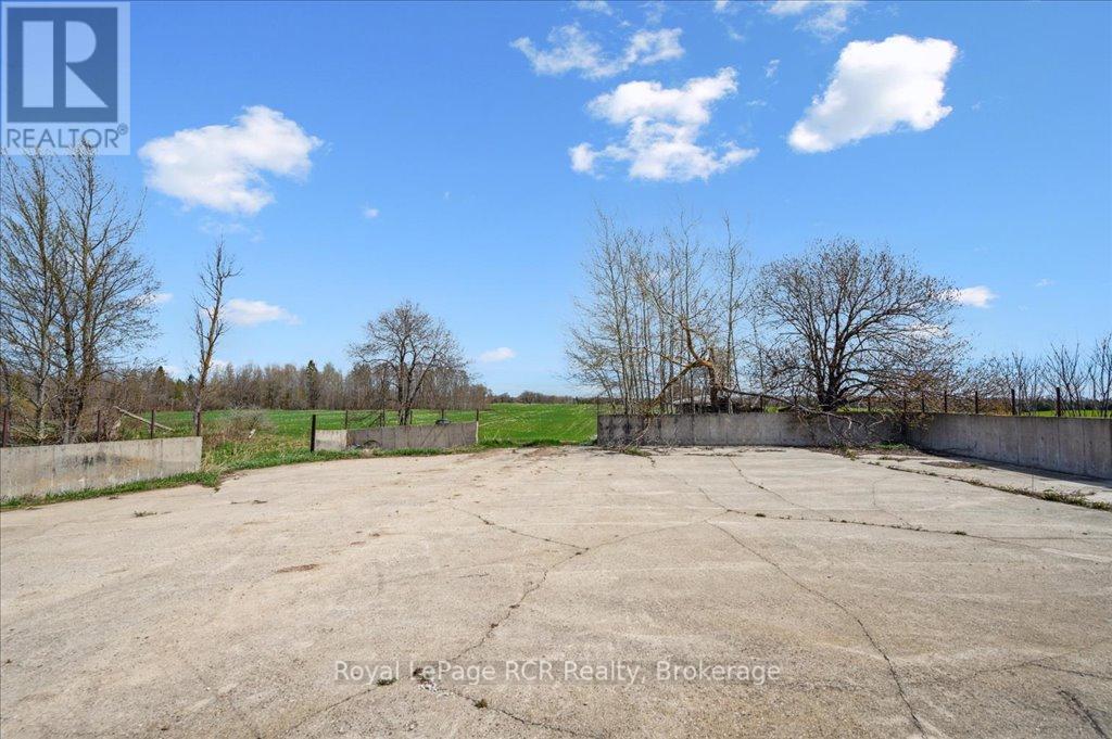 












9369 HWY 6 HIGHWAY

,
Wellington North,







Ontario
N0G2E0

